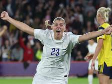 Sarina Wiegman met Engeland naar EK-finale na klinkende zege op Zweden