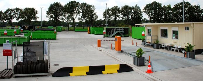 Recyclagepark sluit vroeger door optreden van AC/DC | Dessel | hln.be