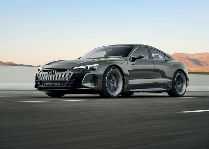 De Audi e-tron GT komt volgend jaar op de markt