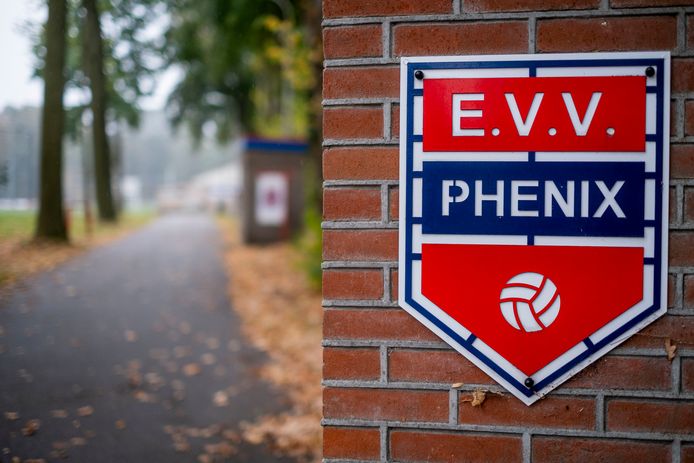 Phenix trok zich dit seizoen terug uit het zaterdagvoetbal.