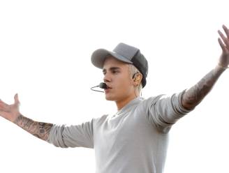 Latin Grammy Justin Bieber bij verkeerde artiest bezorgd