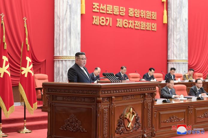 Le dirigeant nord-coréen Kim Jong Un a profité de la réunion plénière de fin d’année pour exposer les grandes lignes de sa politique.