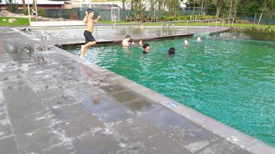 Een buitenkansje in Ede: in oktober zwemmen in een buitenbad