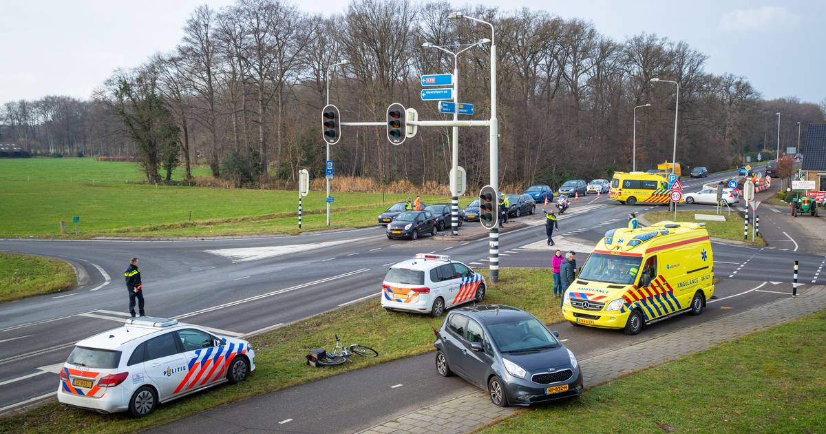 Twee gewonden bij kettingbotsing in Wezep.
