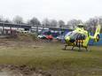 Rond 11.15 uur rukte onder andere een traumahelikopter uit, maar reanimatie mocht niet meer baten.