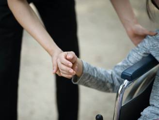 "152 miljoen euro bedoeld voor wegwerken wachtlijsten personen met handicap blijft liggen”