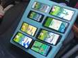 Pokémon Go-speler rijdt met 8 smartphones rond, maar ontloopt boete
