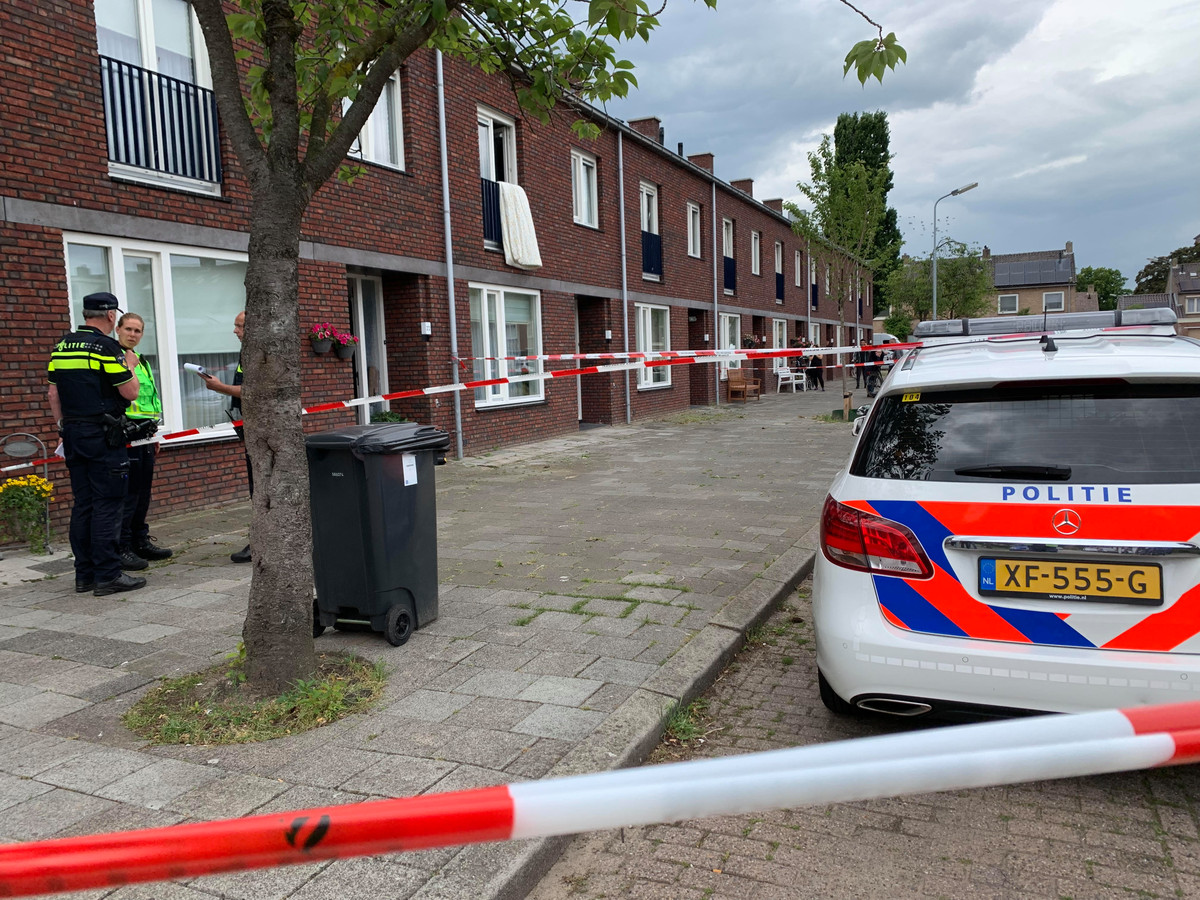 Man Steekt Echtgenote Dood In Den Bosch Foto Gelderlander Nl