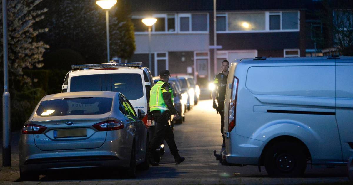 Bredanaar heeft last van muziek en schiet met airsoftwapen op groep vrienden en de geluidsbox.