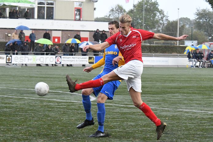 JVC-spits Jordie van der Laan haalt uit tegen Blauw Geel’38.