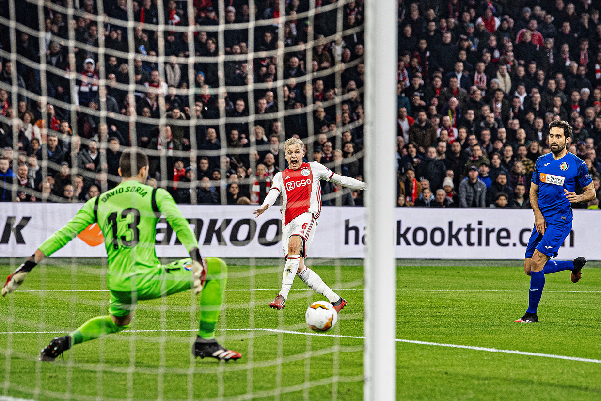 Ajax terangkat tersingkir dari Liga Europa