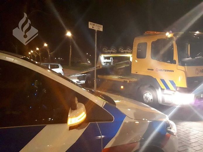 Voor de vierder keer in korte tijd heeft de politie een Veenendaler (21) betrapt op rijden zonder geldig rijbewijs. Zijn auto is voor de tweede keer afgesleept.