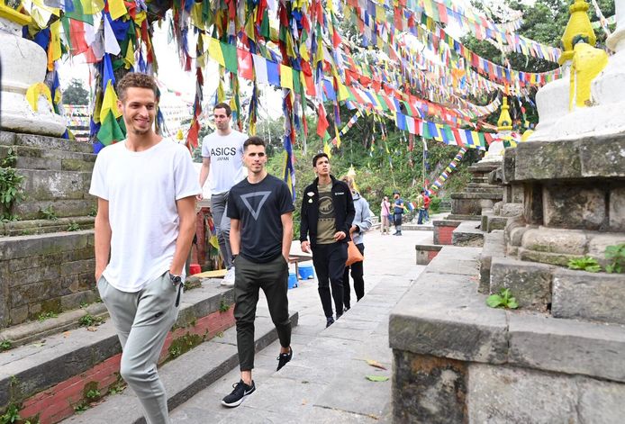 De Belgian Tornados in Nepal.