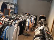 Verborgen winkel met 150.000 euro aan nep merkkleding gevonden in garagebox