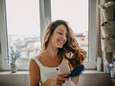 Comment en finir avec les cheveux gras? Les précieux conseils d’une professionnelle