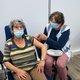 Komende twee weken worden een miljoen vaccinaties gezet, Kuipers wil tweede prik uitstellen