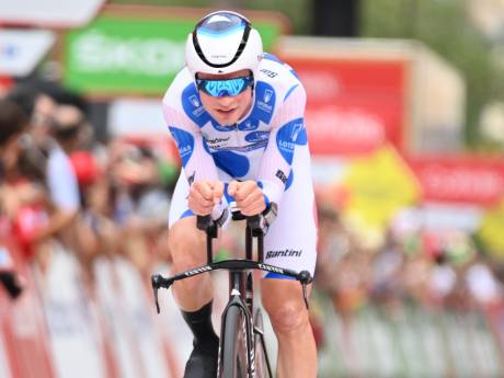 Bergkoning Jay Vine moet na val opgeven in Vuelta
