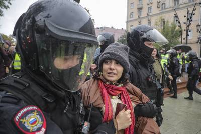 Opnieuw meer dan 700 betogers tegen mobilisatie opgepakt in Rusland