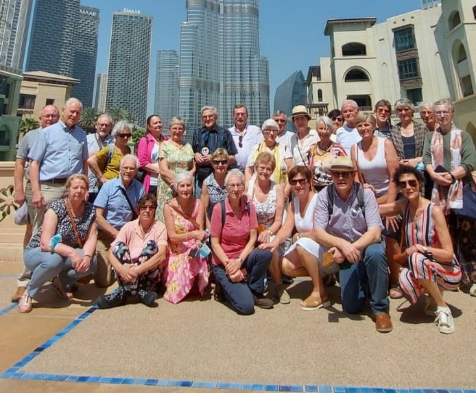 Achttien leden van NEOS Hooglede-Gits trokken samen naar Dubai