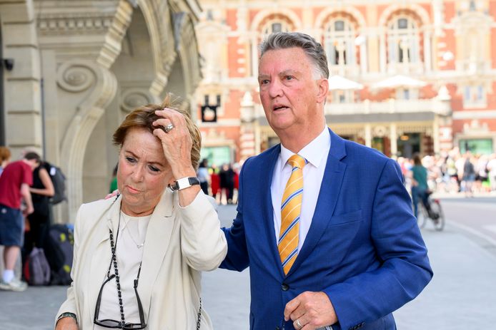 Louis van Gaal open over prostaatkanker: seks lukt niet meer | Binnenland |  AD.nl