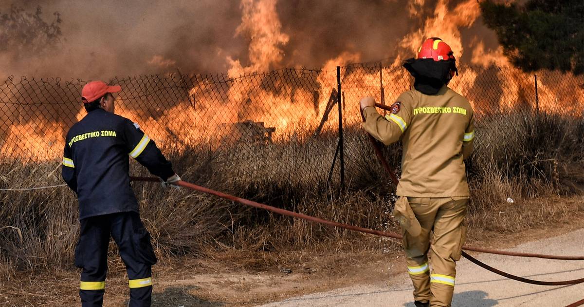 Лесные пожары бушуют в Греции: на острове Родос вспыхнул пожар |  снаружи