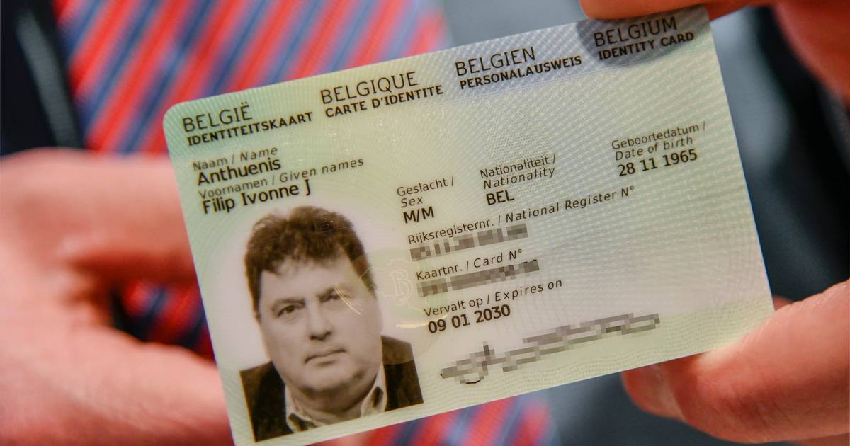 Hier is ze dan, de nieuwe elektronische identiteitskaart mét