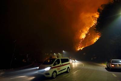 Fire truck engulfed in flames: three emergency workers die in Portugal