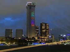 Duncan Laurence sprakeloos na eerbetoon op Rotterdamse toren