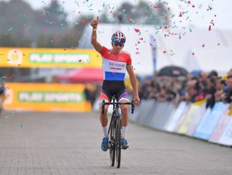 Van der Poel dendert in Ruddervoorde genadeloos naar elfde seizoenszege 