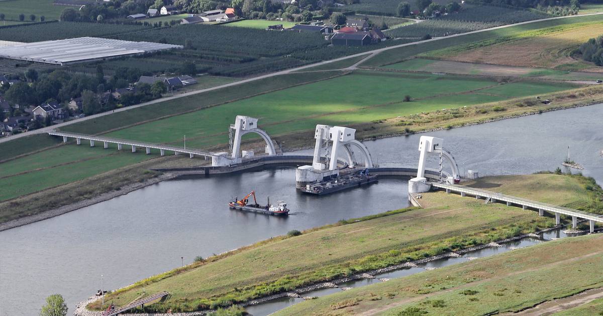 Sluis Doesburg beperkt open door lage waterstand: Rijn bij Lobith 7,55 ...