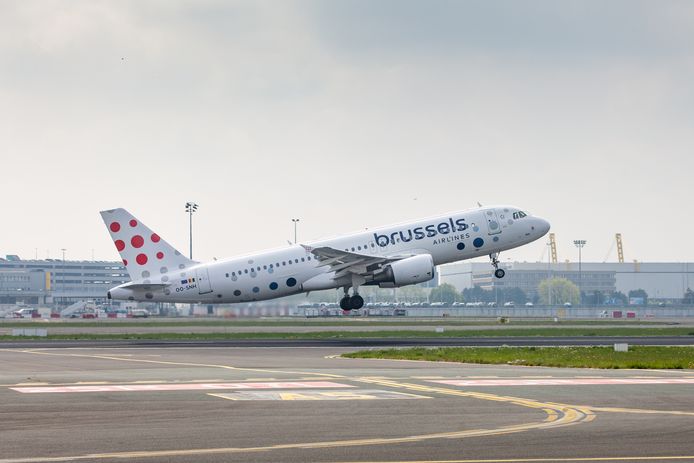 Bij Brussels Airlines gaan vandaag ruim 80 van de 112 geplande vluchten niet door.