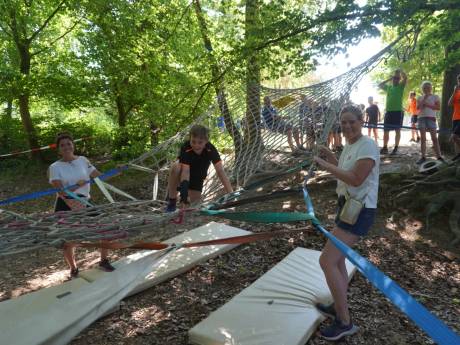 Kinderen van De Reuzepas maken samen lol op schoolkamp in Duitsland. Ook de kleintjes!