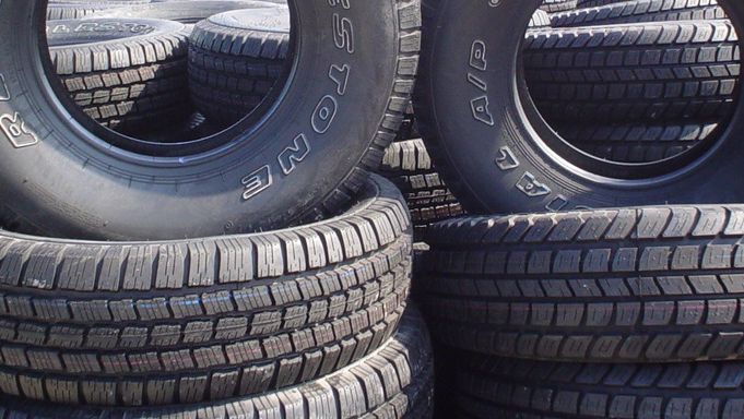 Welke banden voor, welke banden achter? | Auto | AD.nl