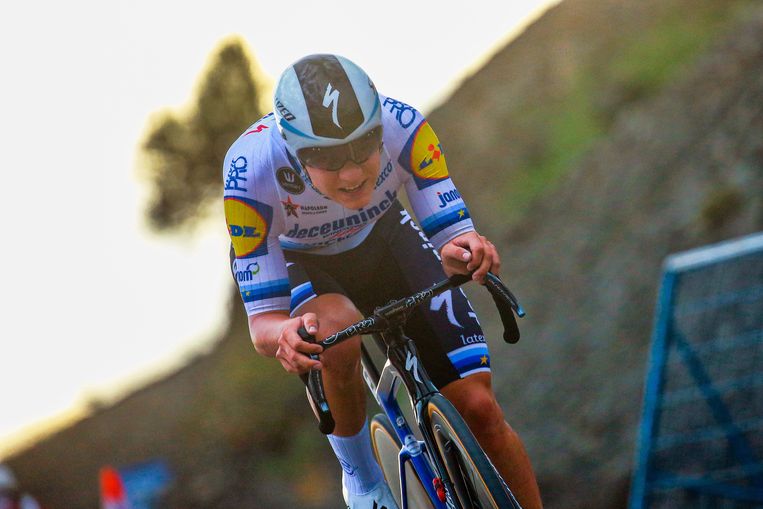 Hugo Camps over Remco Evenepoel “Laten we hem de vrijheid