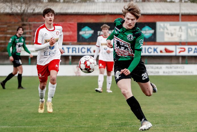 Arthur D’Hulster kon niet verhinderen dat Sparta Petegem op eigen veld van het bedreigde Gullegem verloor.