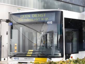 Buschauffeur wordt klemgereden door automobilist en krijgt klappen: busverkeer in Limburg verstoord door spontane staking