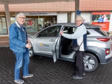 Annie (78) kan dankzij Argos Mobiel makkelijk naar het ziekenhuis of de bingo: ‘Iedereen heeft een verhaal’
