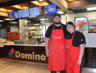 Adrian (23) en Adisa (24) zijn nieuwe uitbaters van Domino’s Pizza Ninove: “We willen jongeren stimuleren om zelf iets te openen”