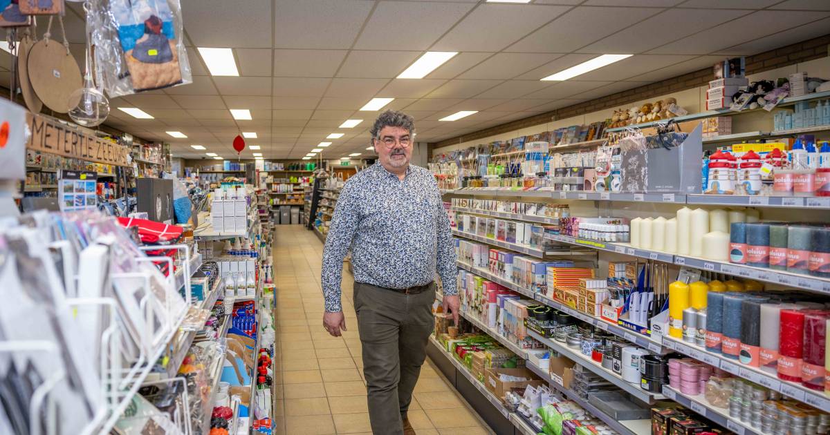 Peter staat zes dagen per week in zijn warenhuis: ‘Vakantie? Misschien neem ik volgend jaar een paar