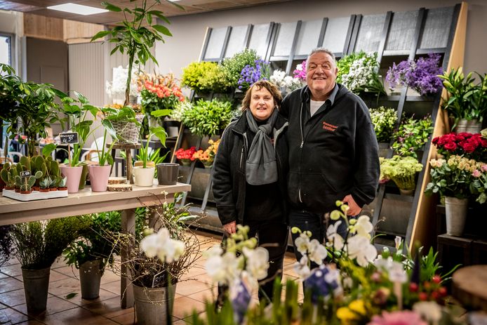 Na 36 jaar ondernemen gaan Ine en Pedro met pensioen. De bloemenwinkel gaat zaterdagmiddag definitief dicht.