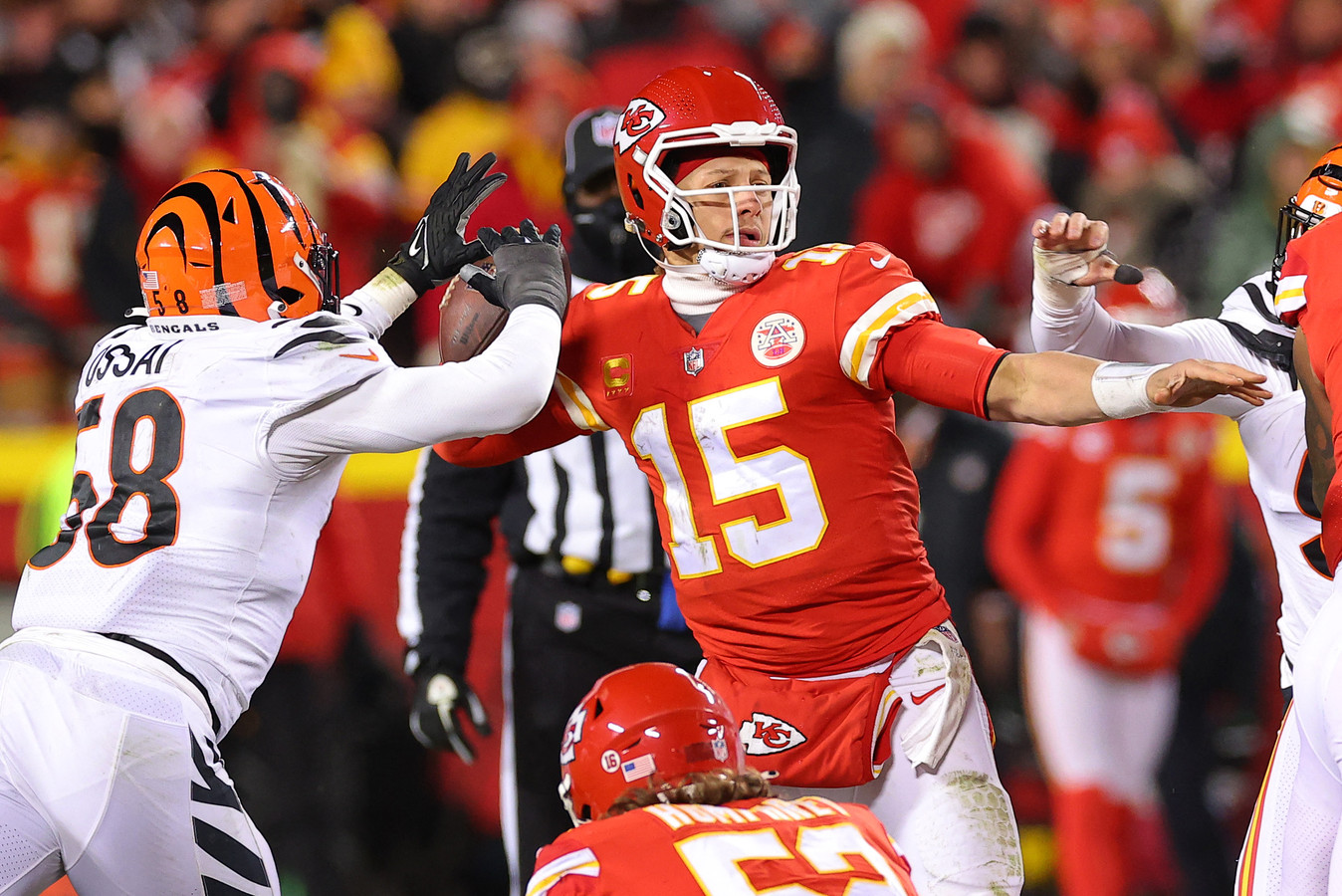Patrick Mahomes (15) won met Kansas City Chiefs van Cincinnati Bengals.