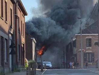Dorpstraat in Leefdaal afgesloten voor uitslaande woningbrand