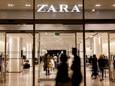 Onder meer in kledingwinkel Zara stalen de schoonzussen kledij.