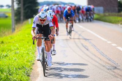 LIVE EUROPEAN CYCLING CHAMPIONSHIPS. Van der Poel, Pedersen and Laporte have left again, Belgium and Italy have to catch up