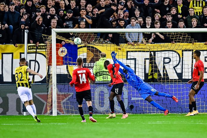 Een heerlijke uithaal van Wittek zorgde voor de 1-0.