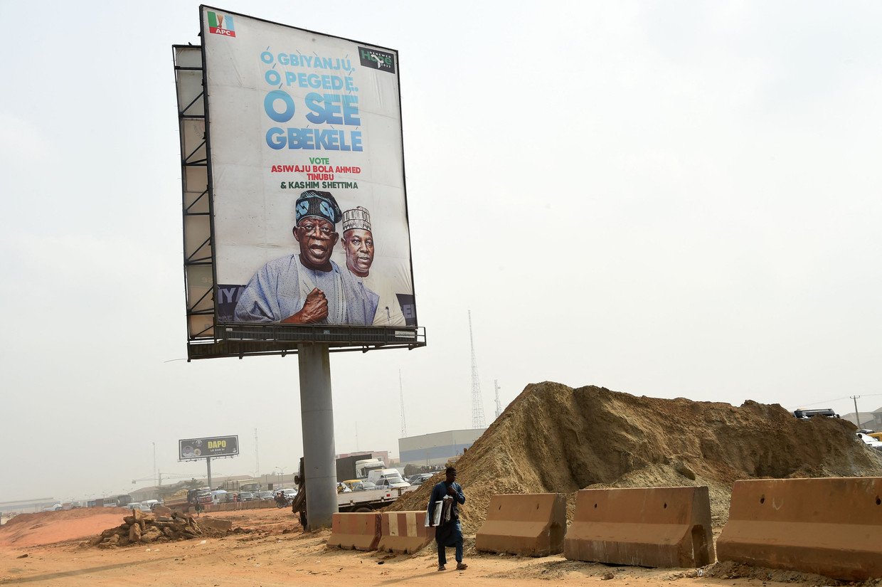 Omdat de huidige president niet herkozen kan worden, staat er bij de Nigeriaanse verkiezingen veel op het spel. Beeld AFP