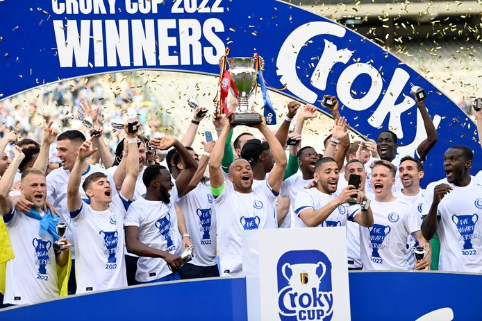 Verdragen George Stevenson Vervelen AA Gent verdiende Cupwinnaar tegen teleurstellend Anderlecht na  penaltyserie (4-3) en fysieke slijtageslag | Beker van België | hln.be