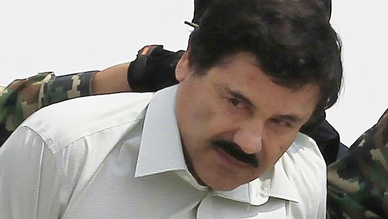 Drugsbaas El Chapo, hier bij zijn eerste arrestatie, in februari 2014. Beeld reuters