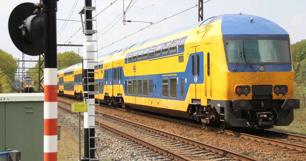 Geen treinen tussen Deventer en Almelo door aanrijding.
