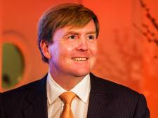 Koning Willem-Alexander duikt in babyvoeding